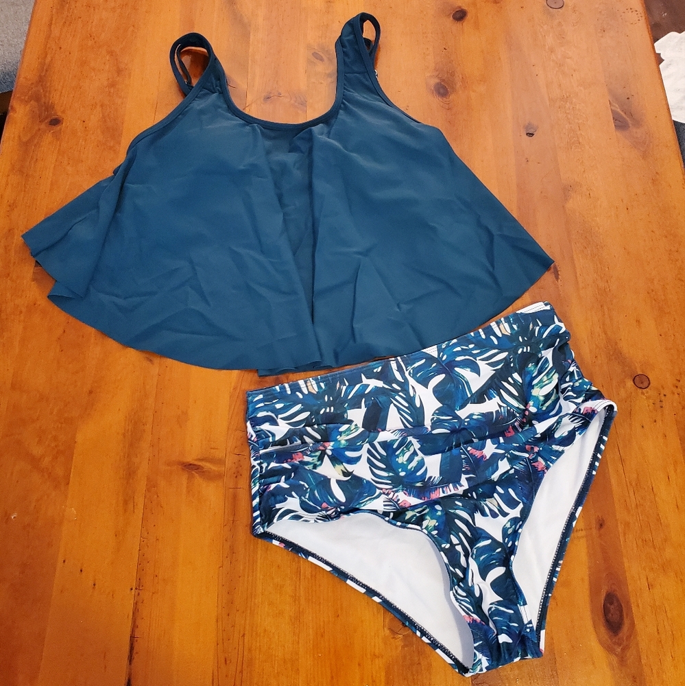 NWOT Amazon Two Piece Tankini with High waisted Swim bottoms Blue Palm Branches